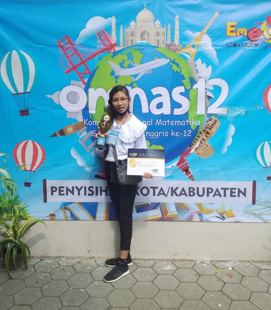 Putu Denayu Raih Juara 2 Lomba Bahasa Inggris Tingkat Kabupaten