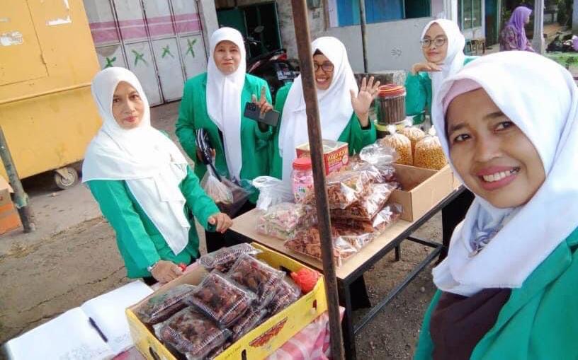 Ranting-Fatayat-Bersinergi-Dengan-Pemdes-Sambimulyo-di-Pasar-Sonten