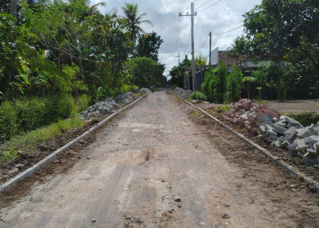 Paving-Jalan-Batas-Sambimulyo---Seneporejo-Ketimur-Sudah-Mulai-Di-Kerjakan