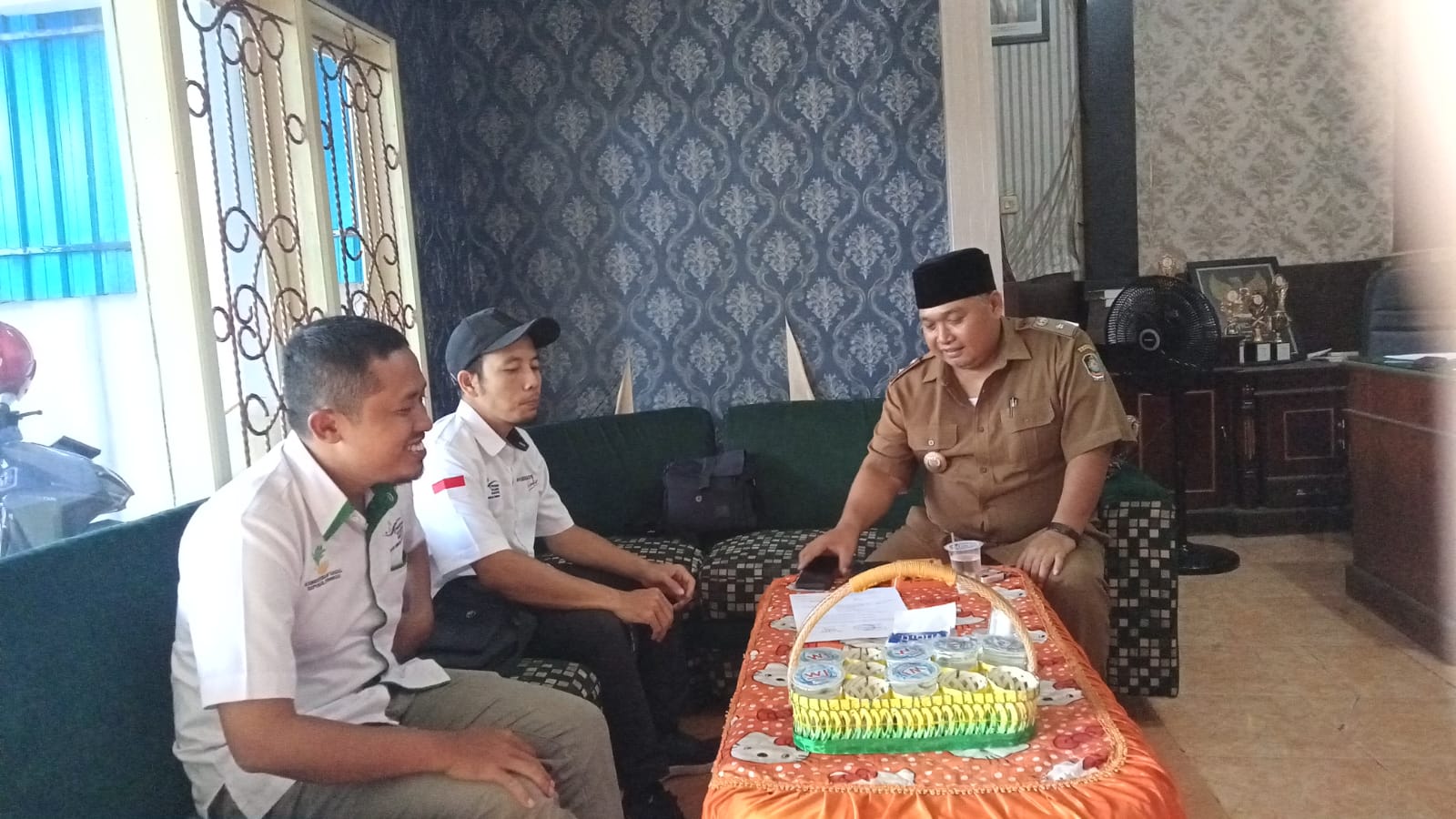 Pendamping-Baru-PKH-Bersilaturrahmi-dan-Berkoordinasi-Dengan-Pemdes-Sambimulyo