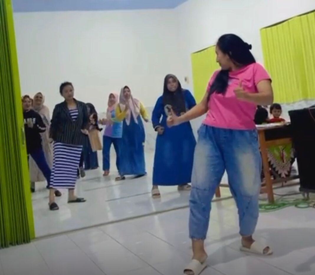 Saksikan-Puncak-Acara-Karnaval-Kecantikan-Budaya-Nusantara-di-Sambimulyo