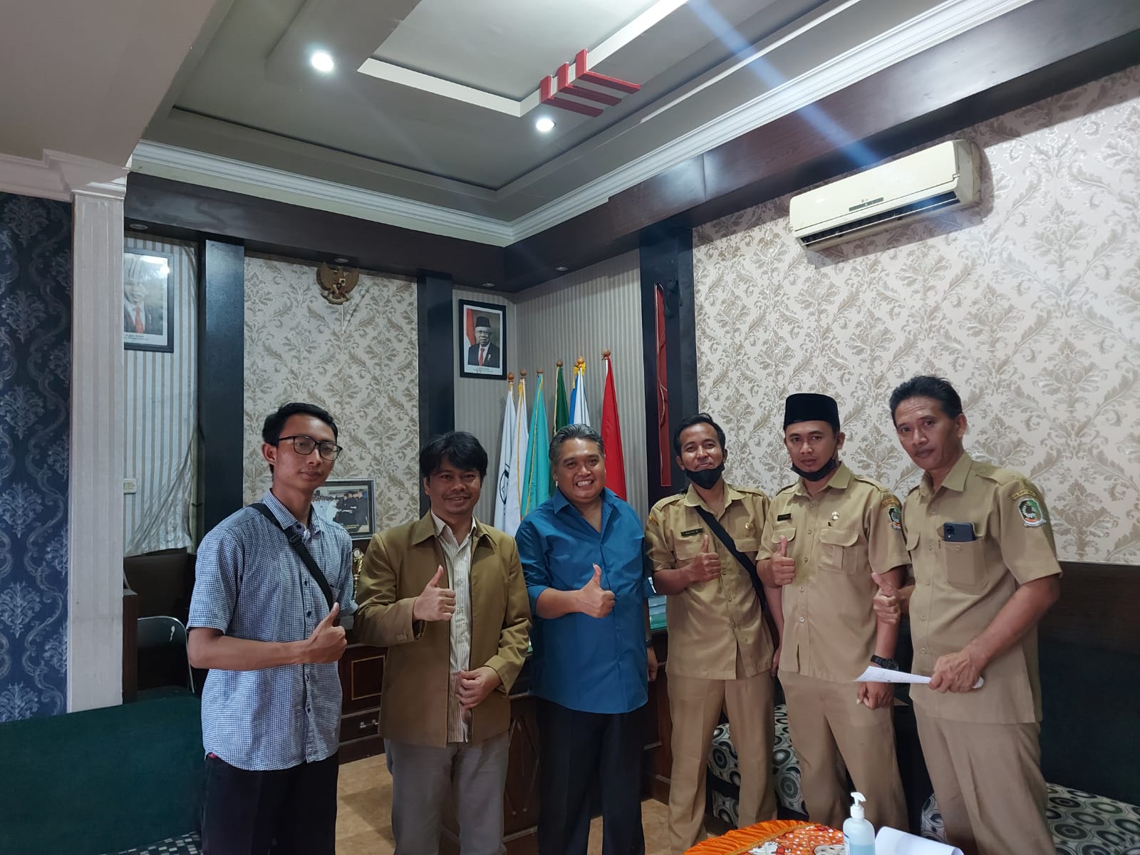 Pemdes-Sambimulyo-Kerja-sama-dengan-Desy-International-Education-Beri-Beasiswa-dan-Peluang-Kerja-Untuk-Muda---Mudi-Sambimulyo