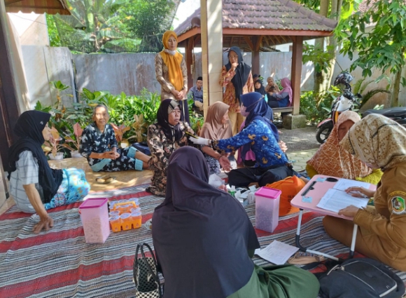 Ayo-Ke-Posyandu-Lansia