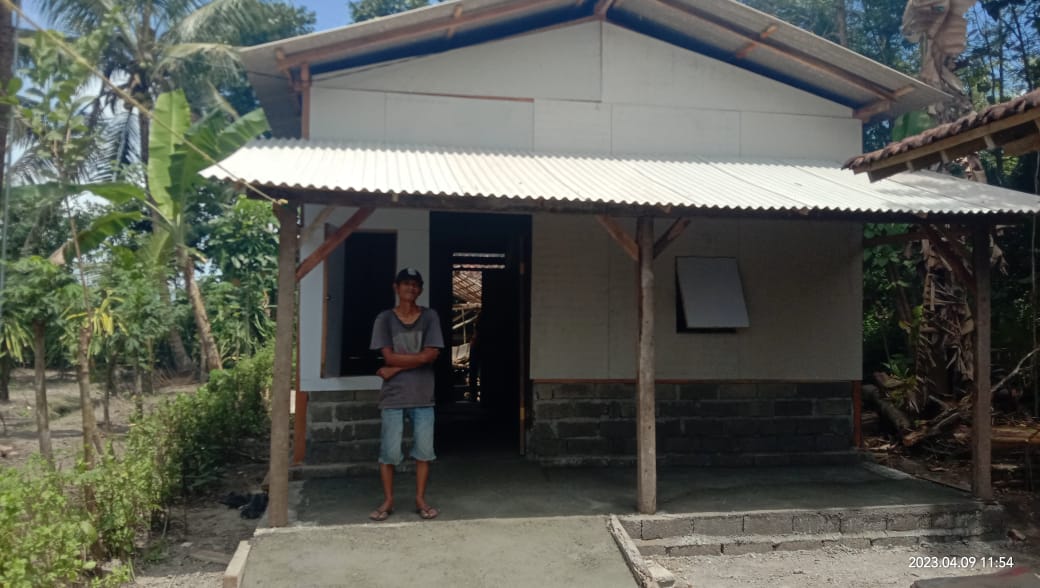 Bedah-Rumah-Rampung,-Mashuri-Tersenyum-Siap-Raih-Mimpi