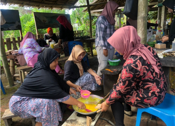 Disnakertransperin-Adakan-Pelatihan-Pembuatan-Minuman-Rempah---Rempah-Di-Sambimulyo