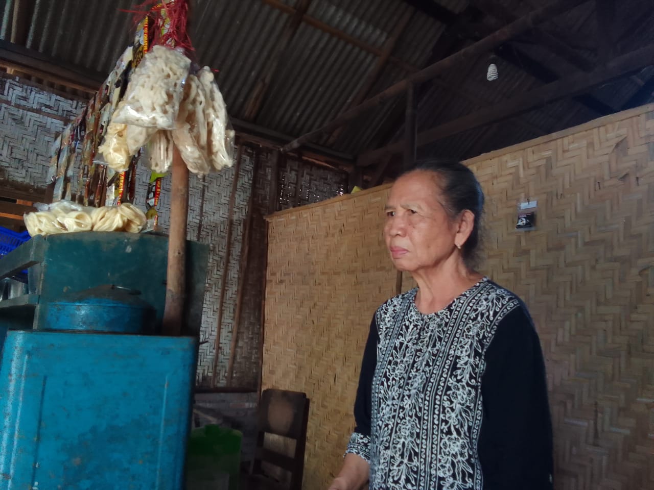 Berdiri-Sejak-Tahun-1996-Pecel-Dan-Kopi-Bubuk-Mak-Sirup-Jadi-Warung-Legendaris-Di-Sambimulyo