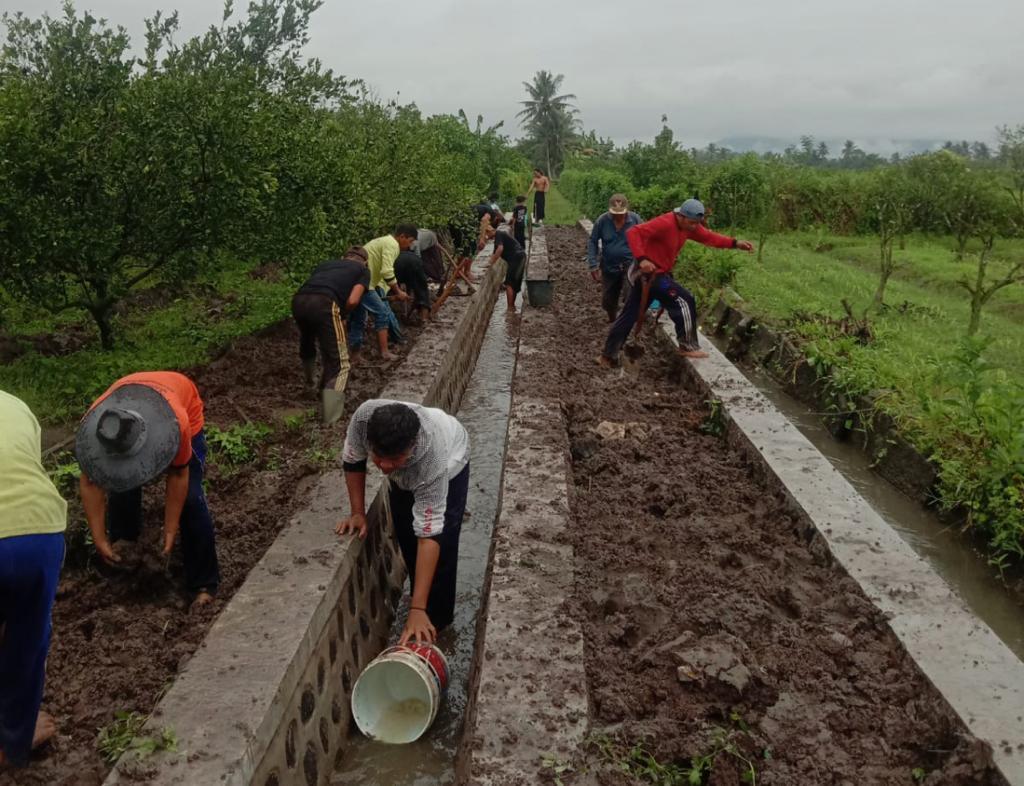 Plengsengan-Irigasi-Barat-Pondok-Sambi-Timur-Sudah-Selesai-