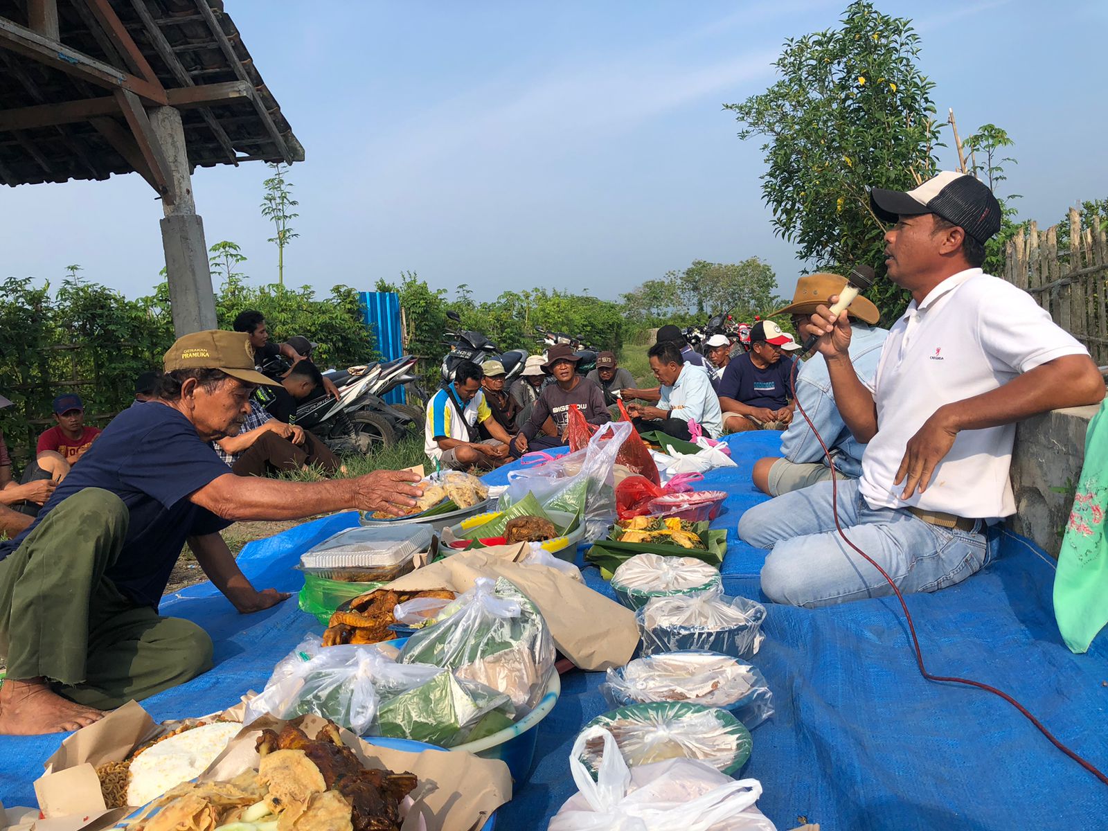 Tradisi-Baritan-untuk-Tolak-Bala-dan-Panen-Maksimal-di-Area-Sawah-Sambimulyo