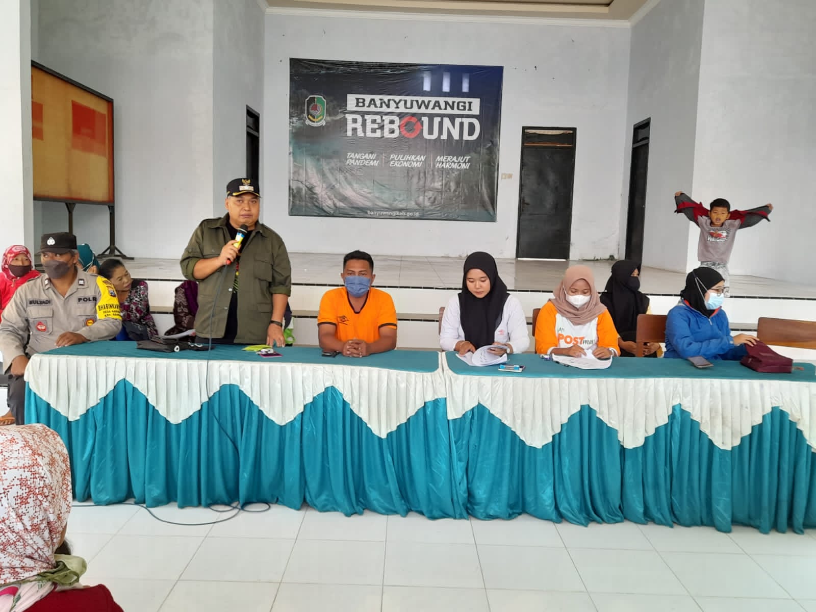 Penyaluran-BLT-BBM-Hari-Ini-Cair-Di-Balai-Desa-Sambimulyo-Sebanyak-560-KPM