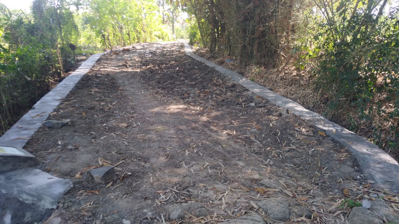 Plengsengan-Makam-Kedungrejo-Selesai-Di-Kerjakan