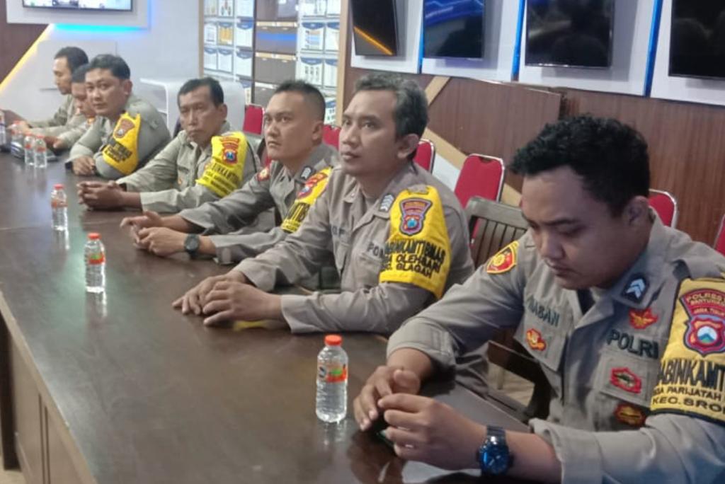 Kepala-Desa-Sambimulyo-Mengucapkan-Selamat-Hari-Bhayangkara-Ke-77-Tahun-2023