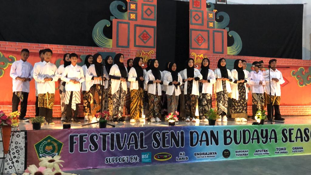Festival-seni-dan-budaya-season-2-MTsN-2-Banyuwangi