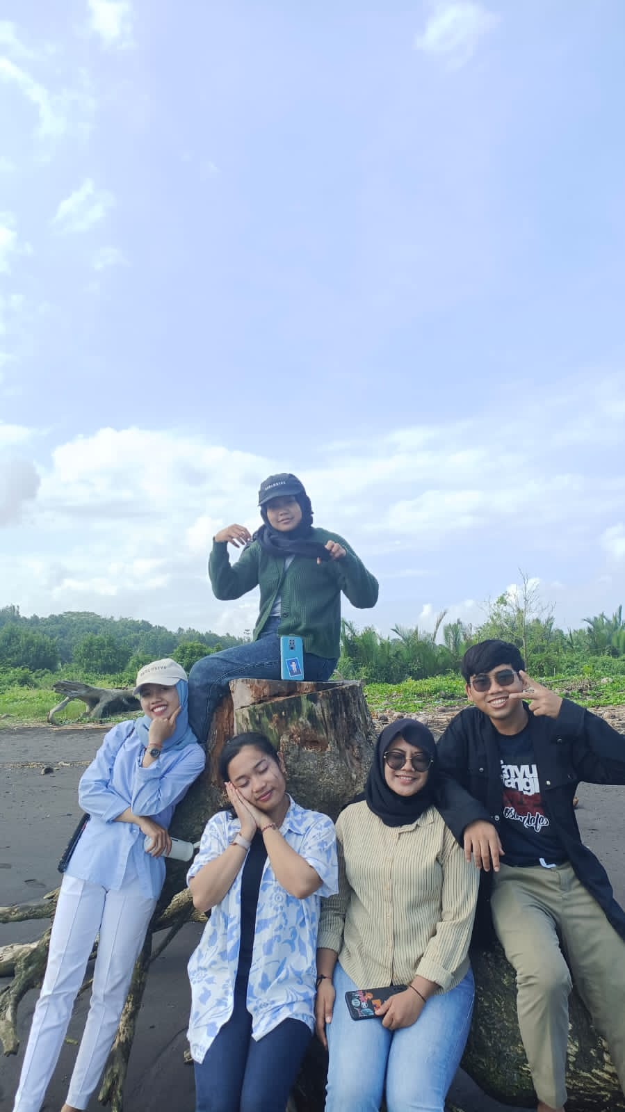 Sebelum-Meninggalkan-Sambimulyo-Mahasiswa-Magang-Ingin-Jelajahi-Banyuwangi-Lebih-Jauh