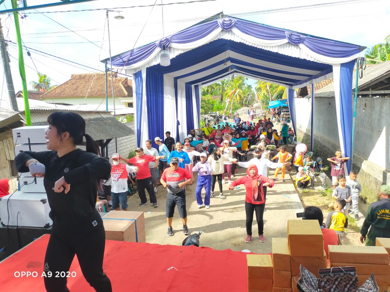 Jalan-Sehat,-Senam-Dan-Live-Musik-Meriahkan-Wilayah-Batas-Sambimulyo---Temurejo-Dalam-Semarak-Kemerdekaan-RI-Ke---77