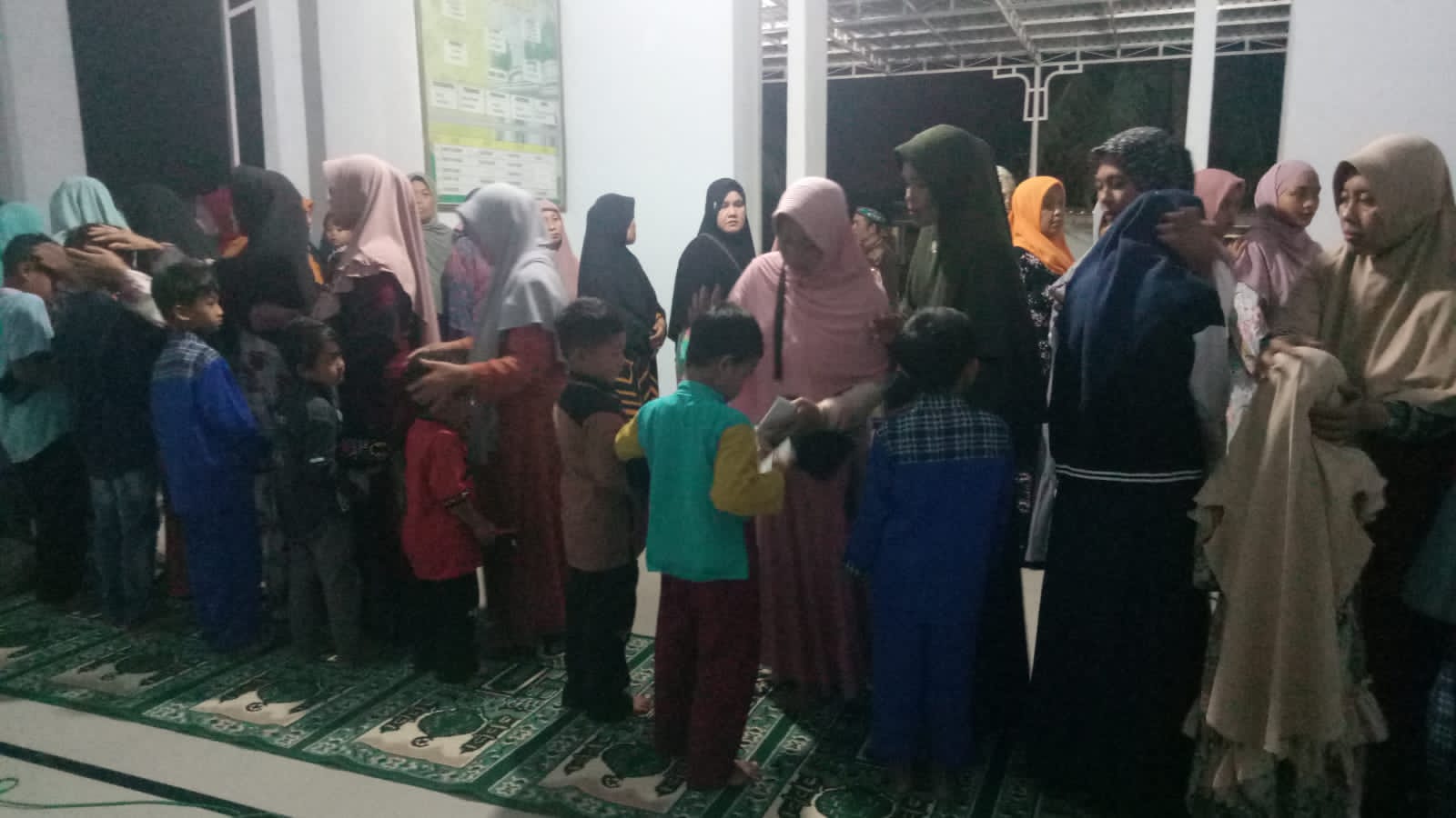 Santunan-Anak-Yatim-Dan-Duafa-Jamaah-Masjid-At---Taqwa-Sambimulyo-Tembus-20-Juta