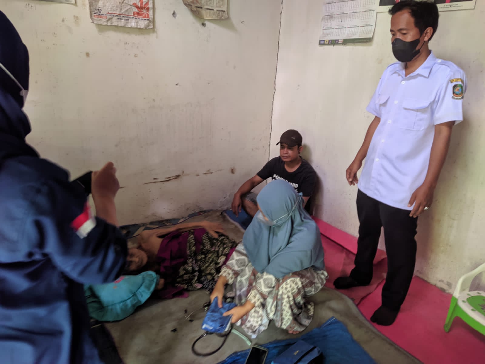 Pemdes-Sambimulyo-Terus-Dampingi-Mbah-Katipah-Di-Usia-Lanjut-Dengan-Berbagai-Program-Dan-Tindakan