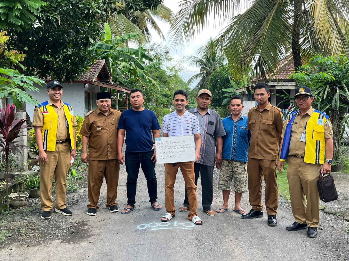 Lanjutan-Pavingisasi-Di-Jalan-Mukhlisin-Desa-Sambimulyo-Masuk-Tahap-MC-0