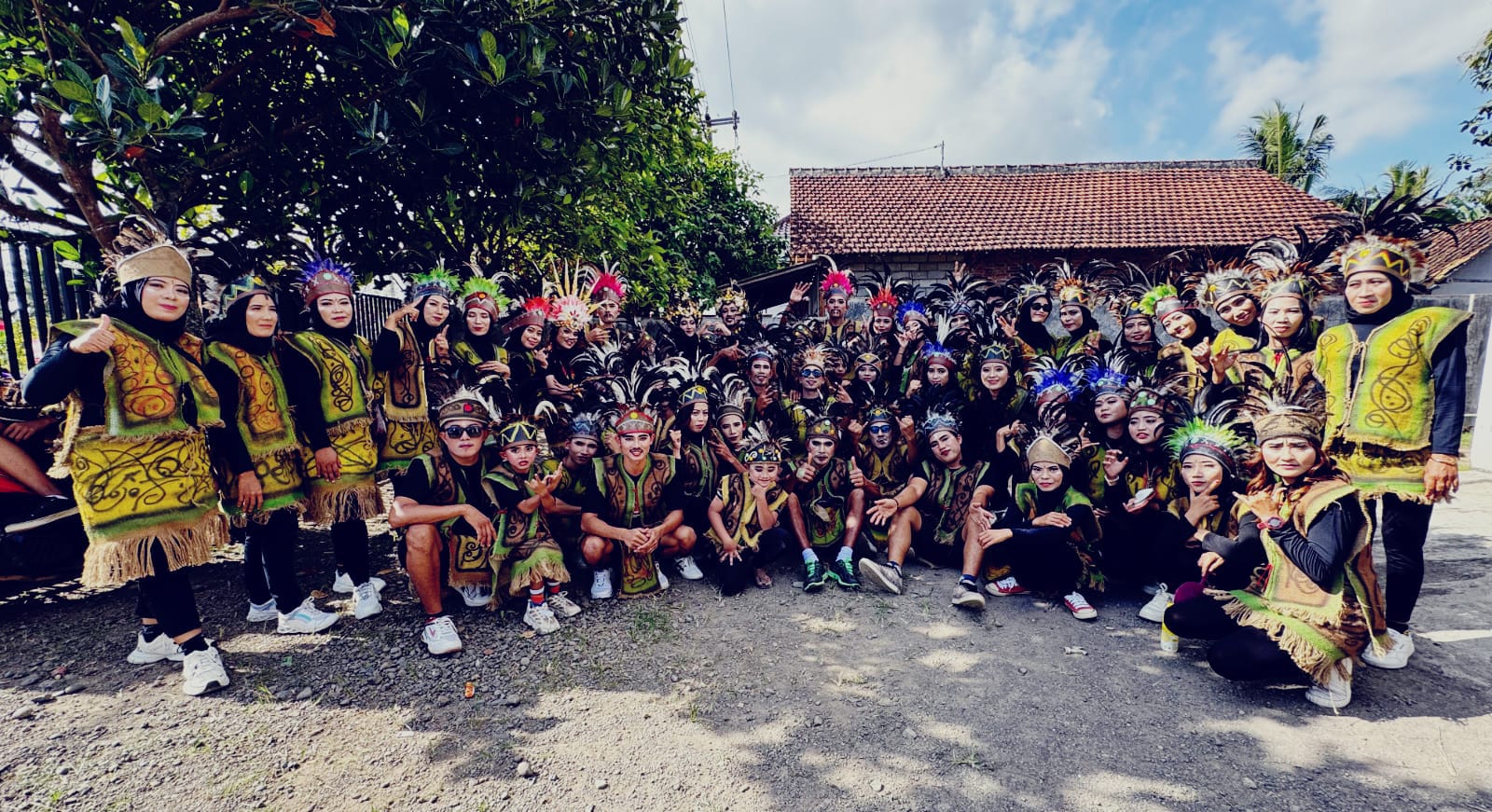 Karnaval-Sambimulyo:-Dampak-Luar-Biasa-untuk-Ekonomi,-Sosial,-Budaya-Dan-Psikologi