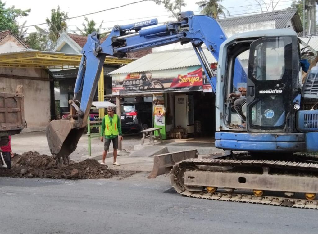 Pelebaran-Jalan-Lanjutan-Karetan---Sambimulyo-Mulai-Dikerjakan